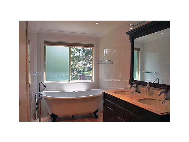 Eagle Heights QLD 4271