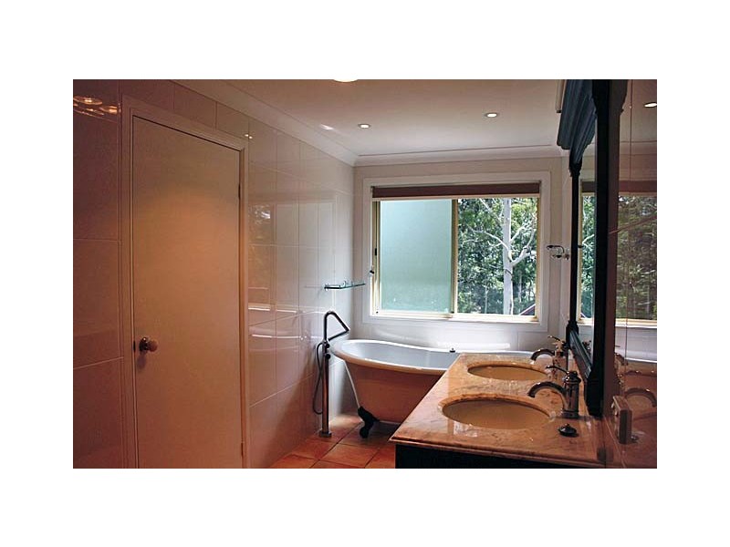 Eagle Heights QLD 4271