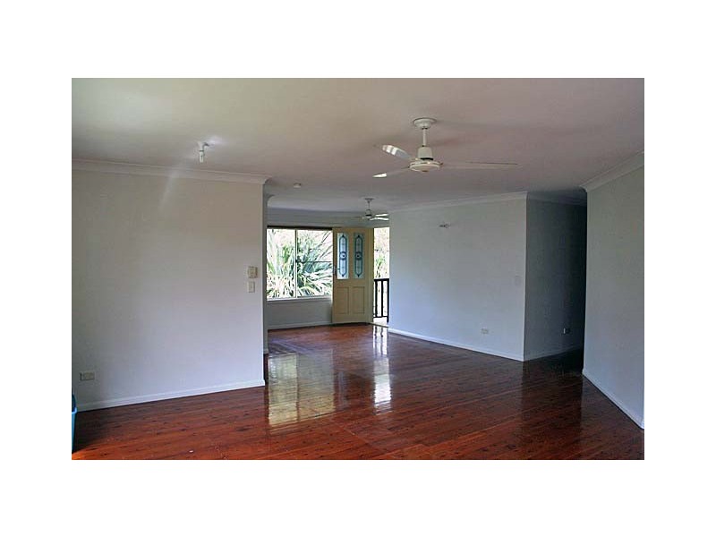 Eagle Heights QLD 4271