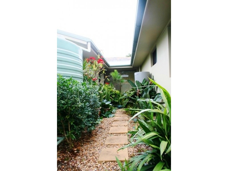 28 Stradbroke Avenue, Eagle Heights QLD 4271
