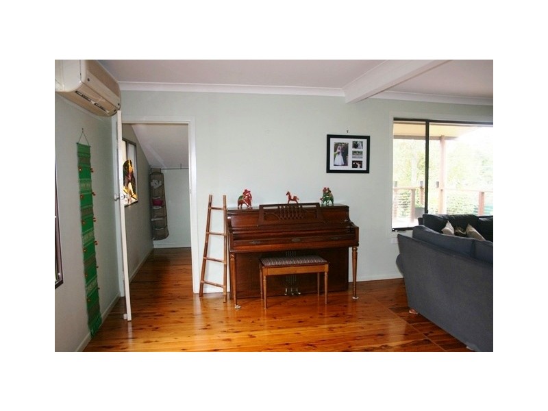 28 Stradbroke Avenue, Eagle Heights QLD 4271