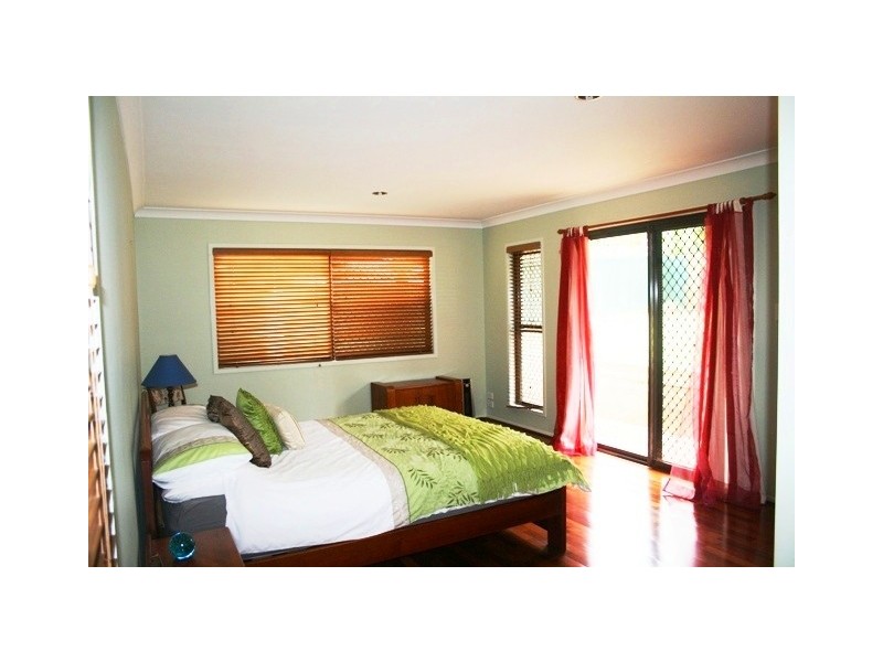 28 Stradbroke Avenue, Eagle Heights QLD 4271