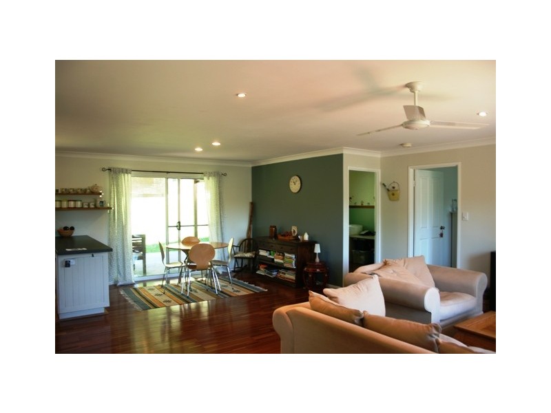 13 Teton Court, Eagle Heights QLD 4271