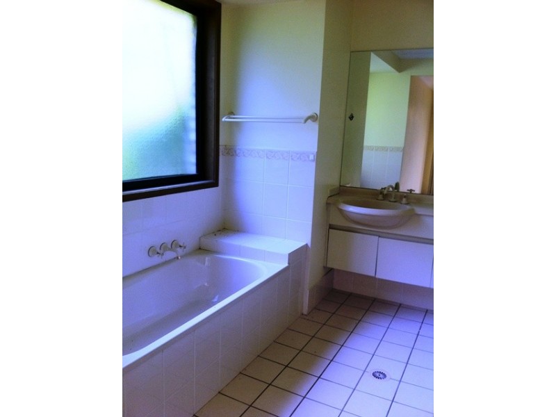 Eagle Heights QLD 4271