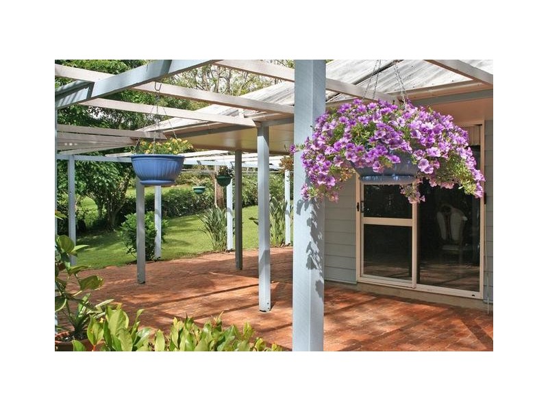 2 Power Parade, Tamborine Mountain QLD 4272