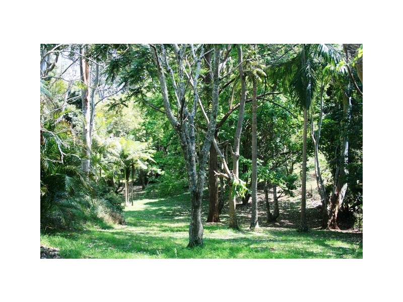 2 Power Parade, Tamborine Mountain QLD 4272