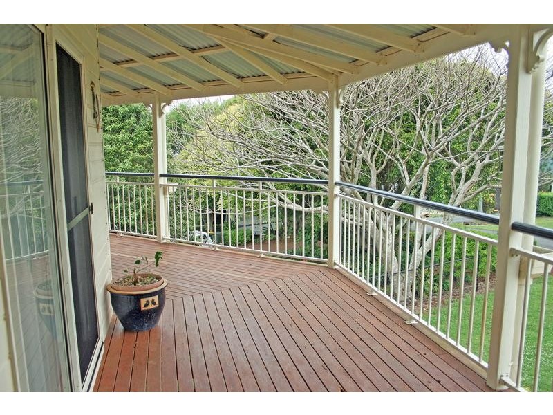 20. JUSTIN AVENUE, North Tamborine QLD 4272