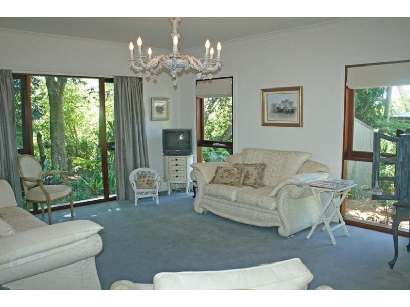 70 Wongawallan Road, Eagle Heights QLD 4271