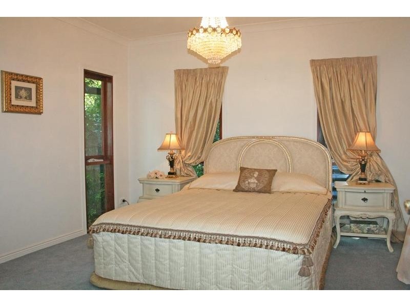 70 Wongawallan Road, Eagle Heights QLD 4271