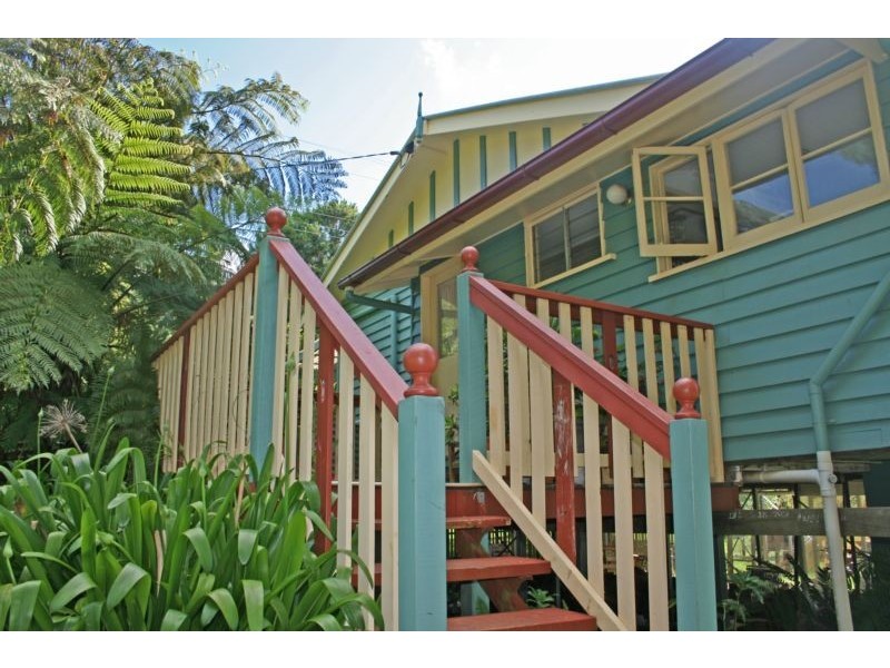 36 Ben Nevis Street, Tamborine Mountain QLD 4272
