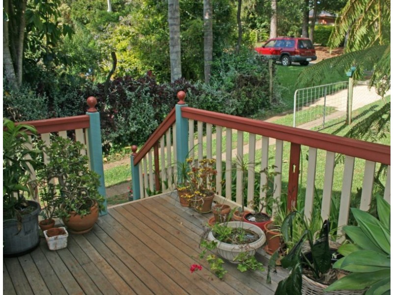 36 Ben Nevis Street, Tamborine Mountain QLD 4272