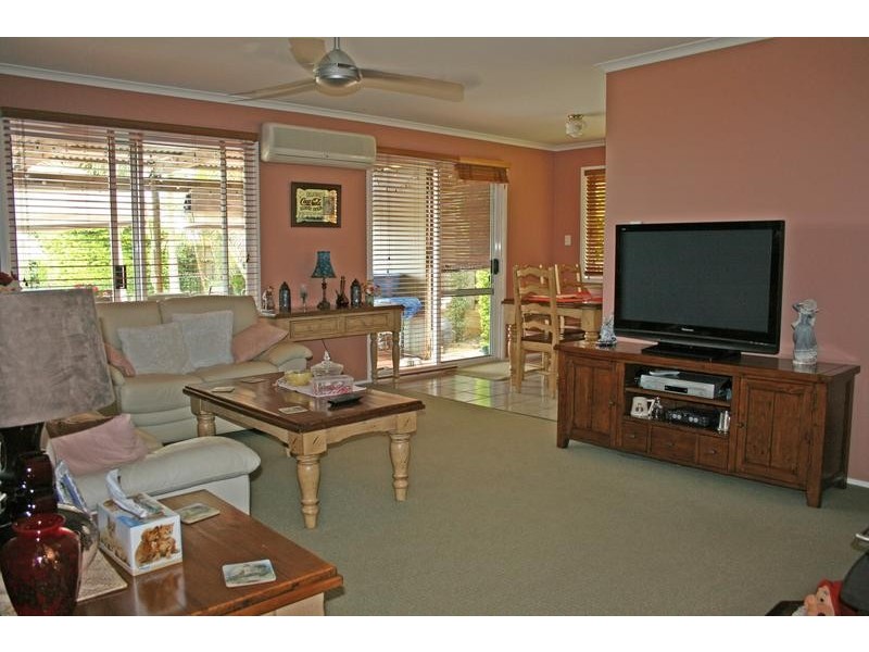 11 LAMINGTON PARADE, Tamborine Mountain QLD 4272