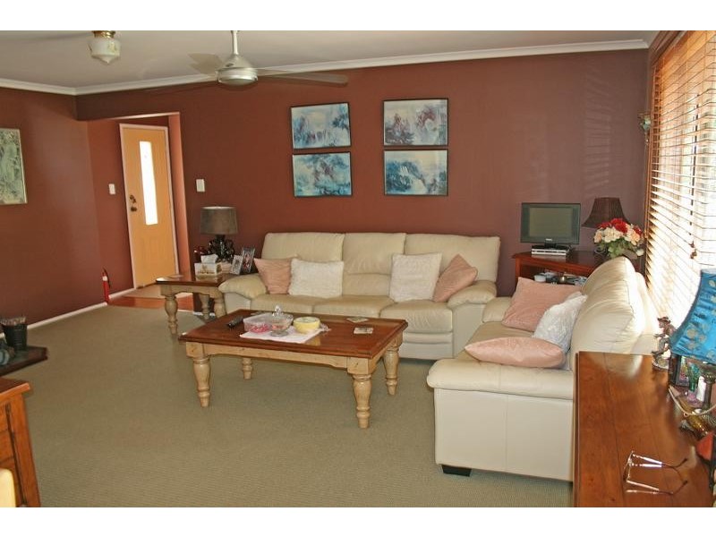 11 LAMINGTON PARADE, Tamborine Mountain QLD 4272