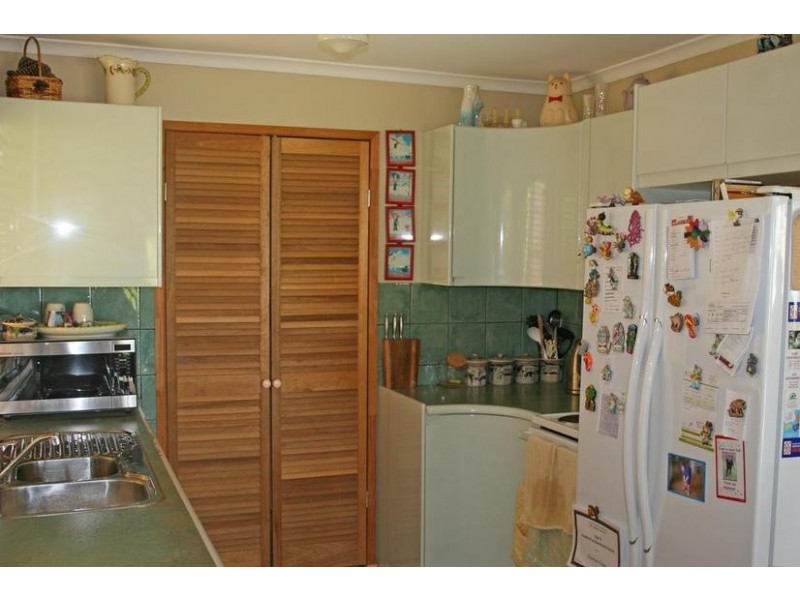 11 LAMINGTON PARADE, Tamborine Mountain QLD 4272