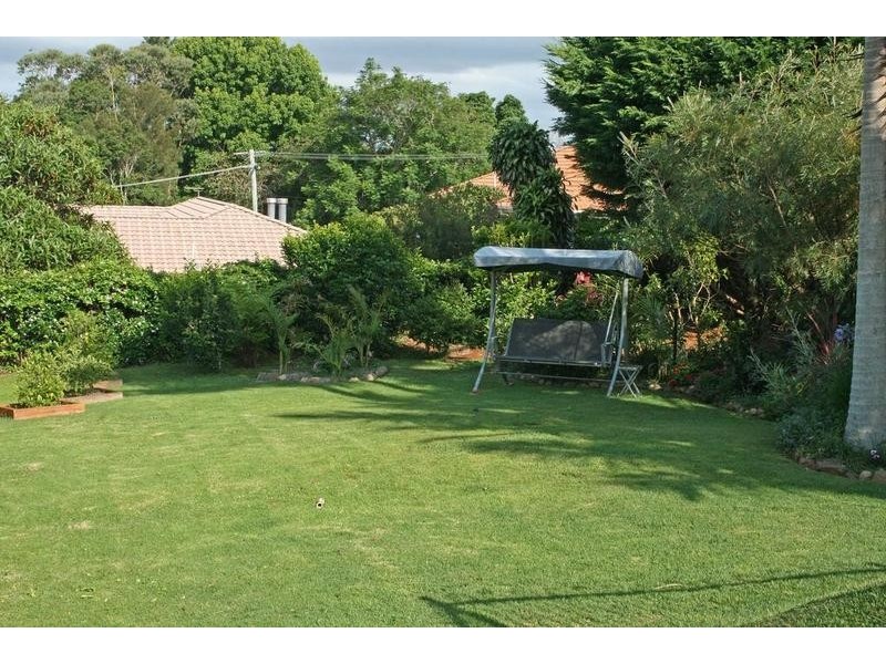 11 LAMINGTON PARADE, Tamborine Mountain QLD 4272