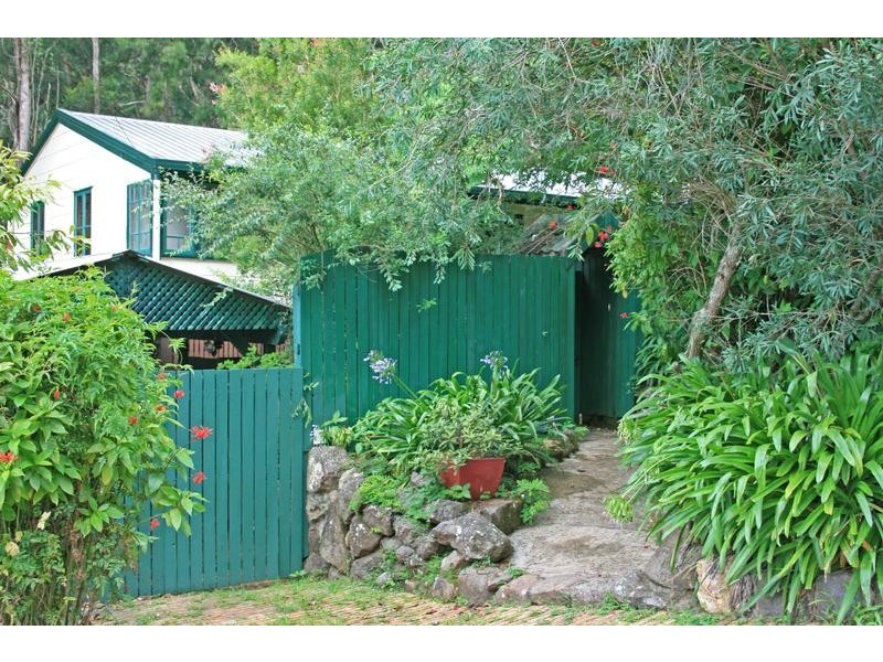 9 Kinabalu Drive, Eagle Heights QLD 4271