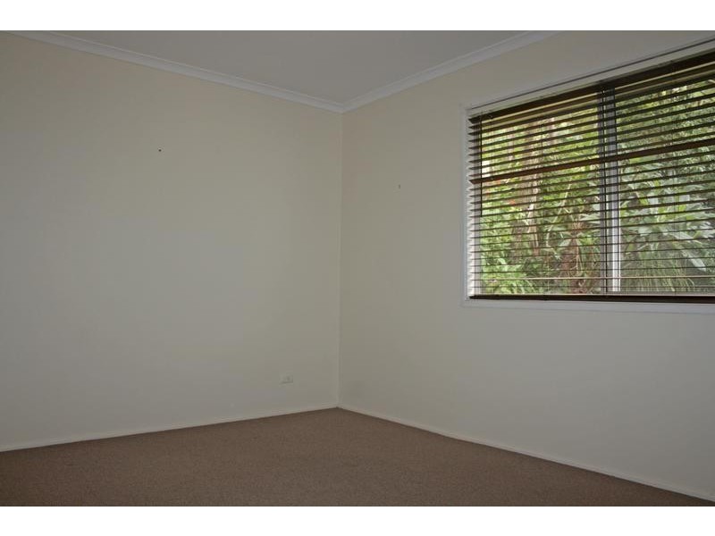 9 Kinabalu Drive, Eagle Heights QLD 4271