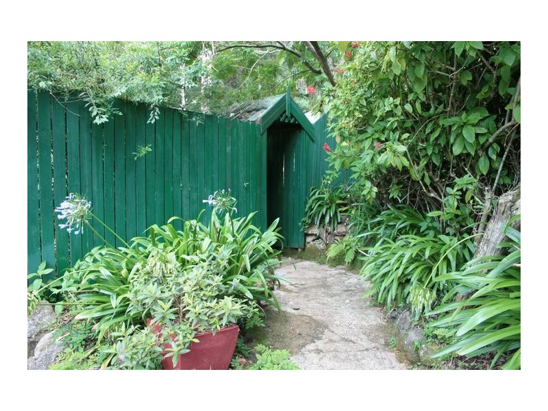 9 Kinabalu Drive, Eagle Heights QLD 4271
