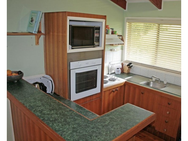 18 Cayambe Court, Eagle Heights QLD 4271
