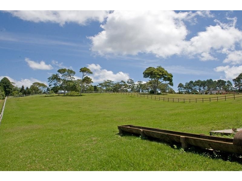 30 Benowa Street, Tamborine Mountain QLD 4272