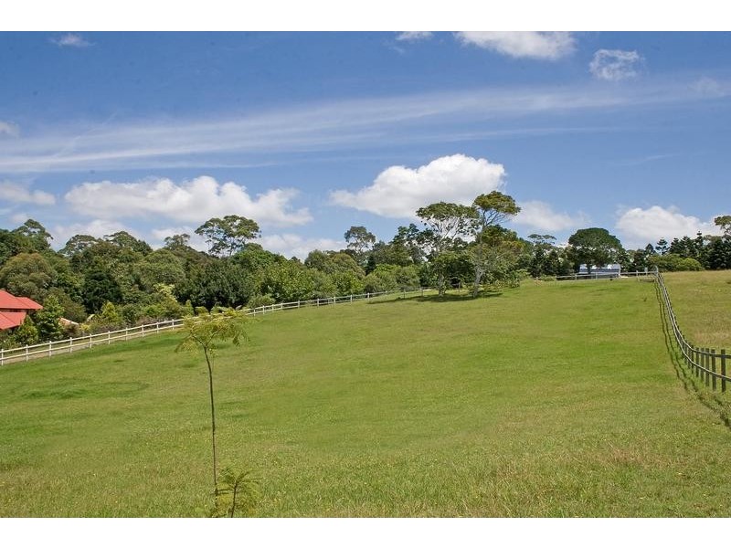 30 Benowa Street, Tamborine Mountain QLD 4272