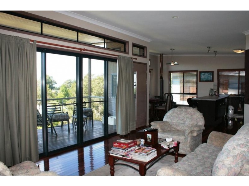 Eagle Heights QLD 4271