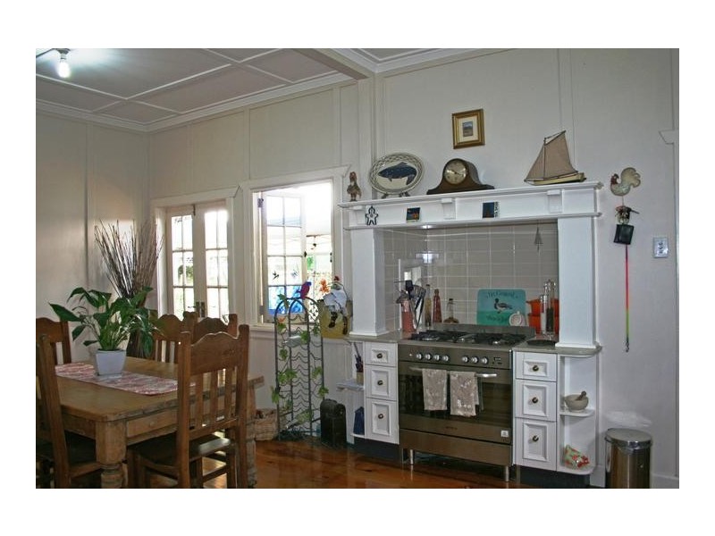 77 Freemont Drive, North Tamborine QLD 4272