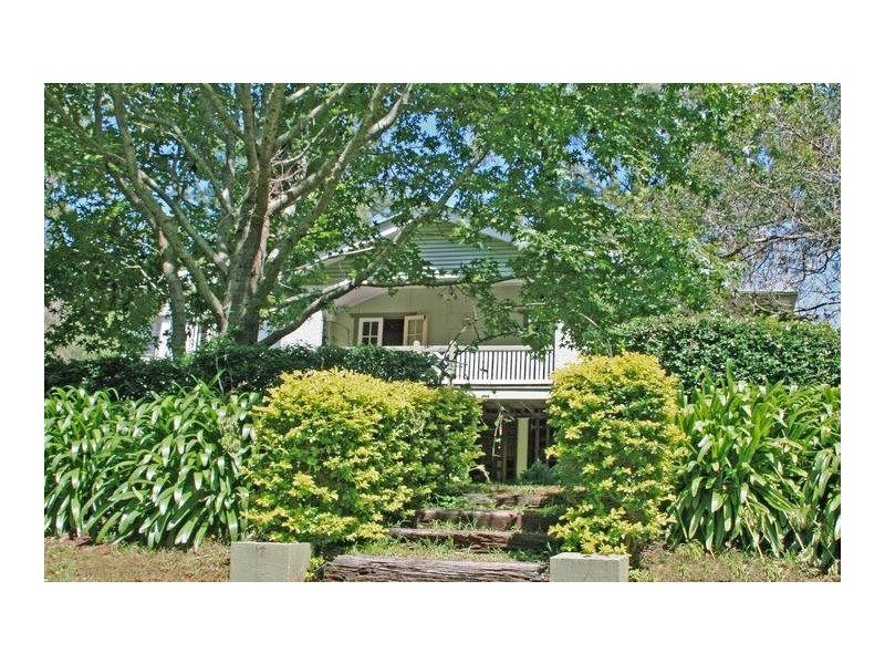 77 Freemont Drive, North Tamborine QLD 4272