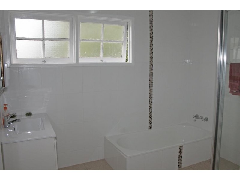 189 MacDonnell Road, Eagle Heights QLD 4271