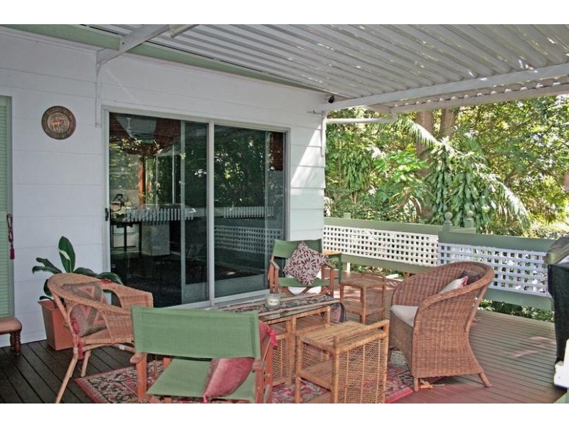 14 Kinabalu Drive, Tamborine Mountain QLD 4272