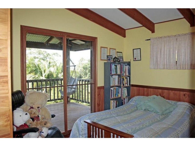 52 Paradise Drive, Eagle Heights QLD 4271