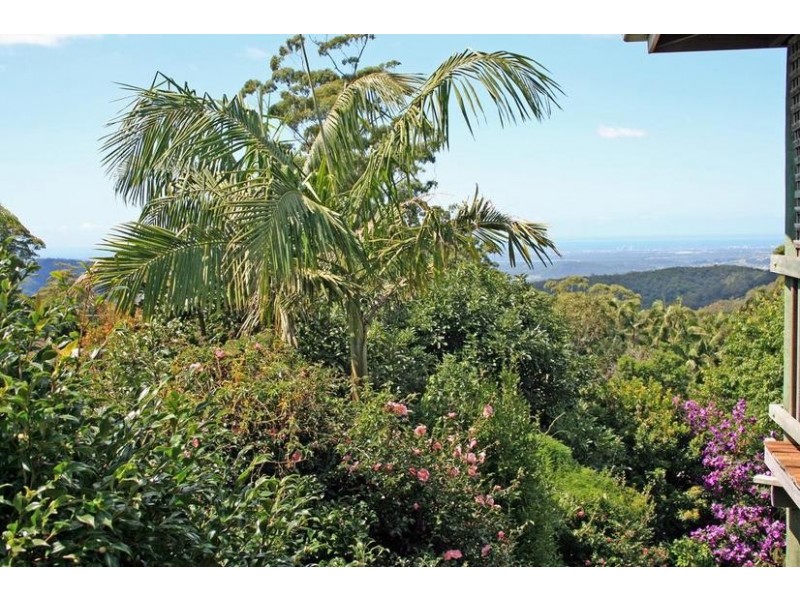 52 Paradise Drive, Eagle Heights QLD 4271