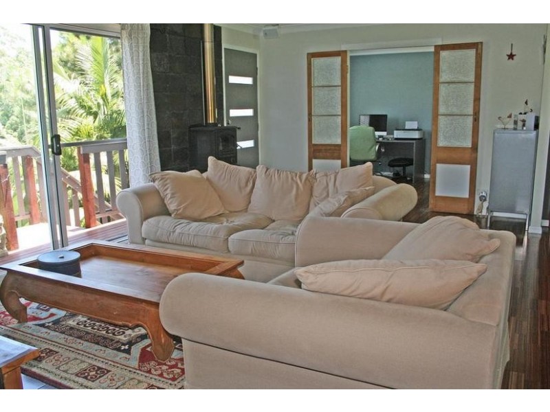 13 Teton Court, Eagle Heights QLD 4271