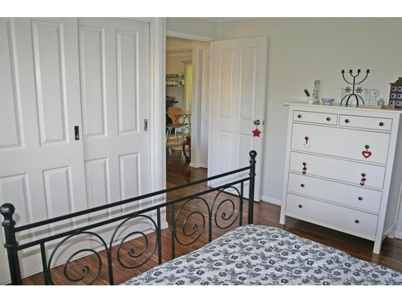 13 Teton Court, Eagle Heights QLD 4271