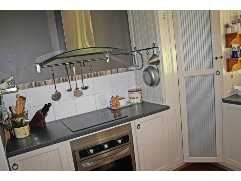 13 Teton Court, Eagle Heights QLD 4271