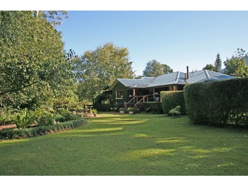 28 Beechmont Avenue, Tamborine Mountain QLD 4272