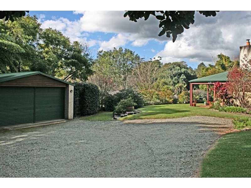 49 Benowa Street, Tamborine Mountain QLD 4272