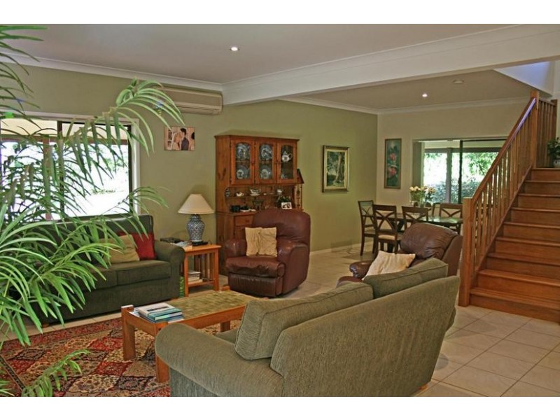 49 Benowa Street, Tamborine Mountain QLD 4272