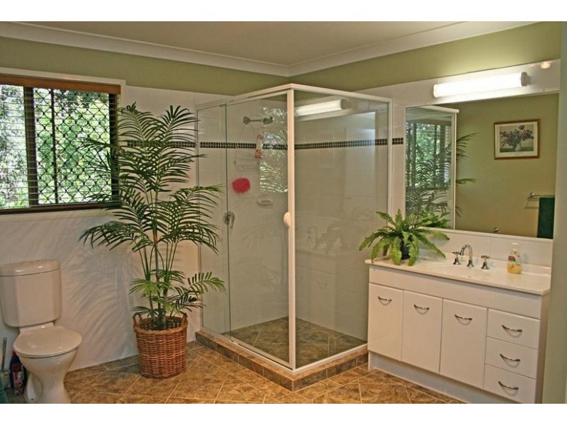 49 Benowa Street, Tamborine Mountain QLD 4272