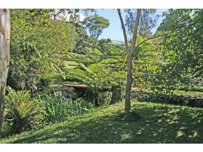49 Benowa Street, Tamborine Mountain QLD 4272