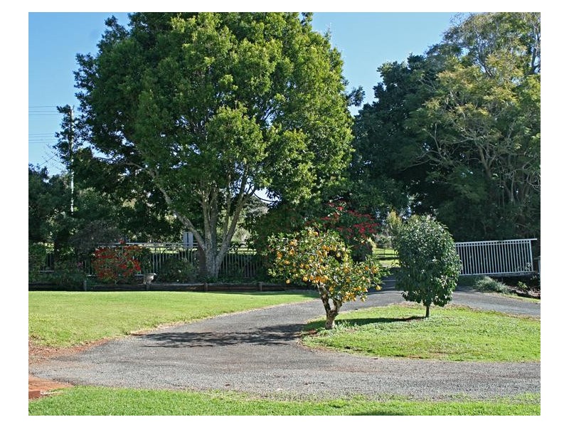 7 Alpine Terrace, Tamborine Mountain QLD 4272