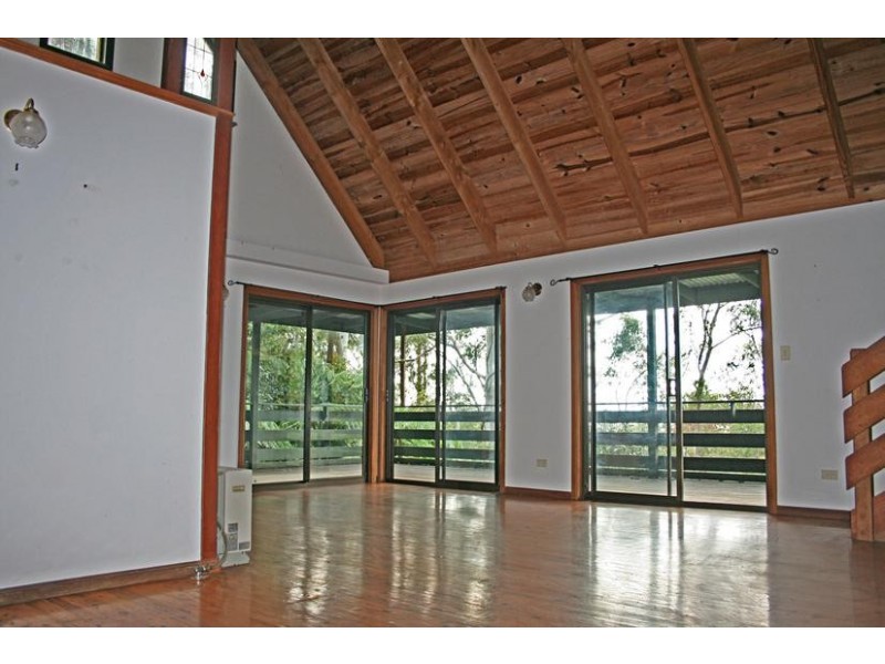 69 Contour Road, Eagle Heights QLD 4271