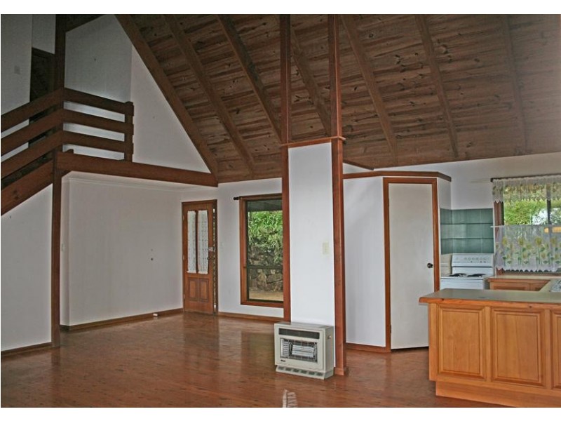 69 Contour Road, Eagle Heights QLD 4271