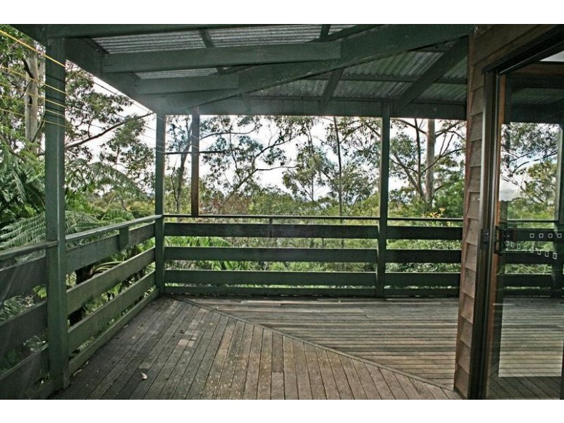 69 Contour Road, Eagle Heights QLD 4271