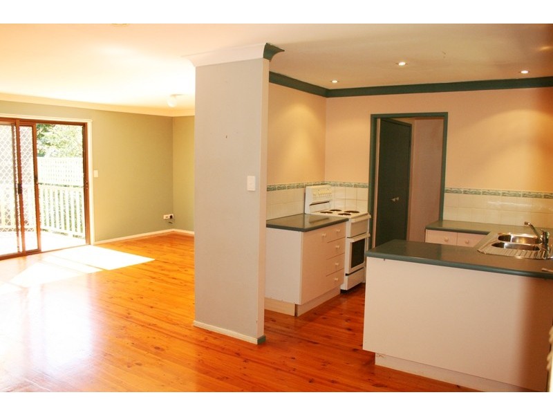 Eagle Heights QLD 4271