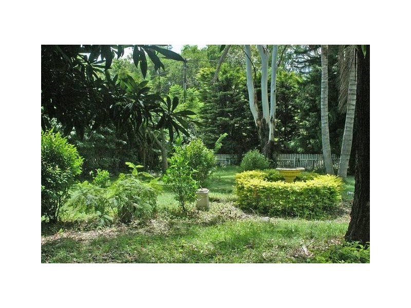 21 Chalmette Drive, Tamborine Mountain QLD 4272