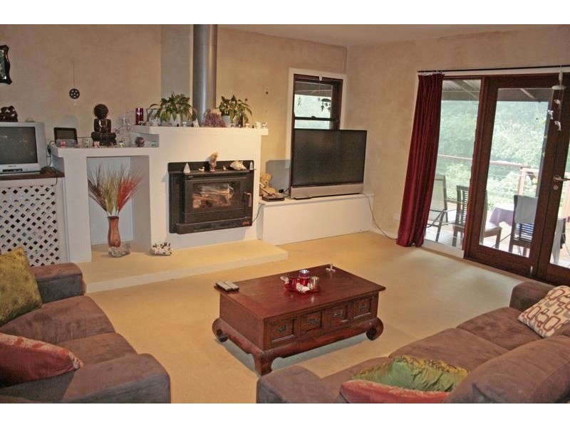 28 Beechmont Avenue, Tamborine Mountain QLD 4272