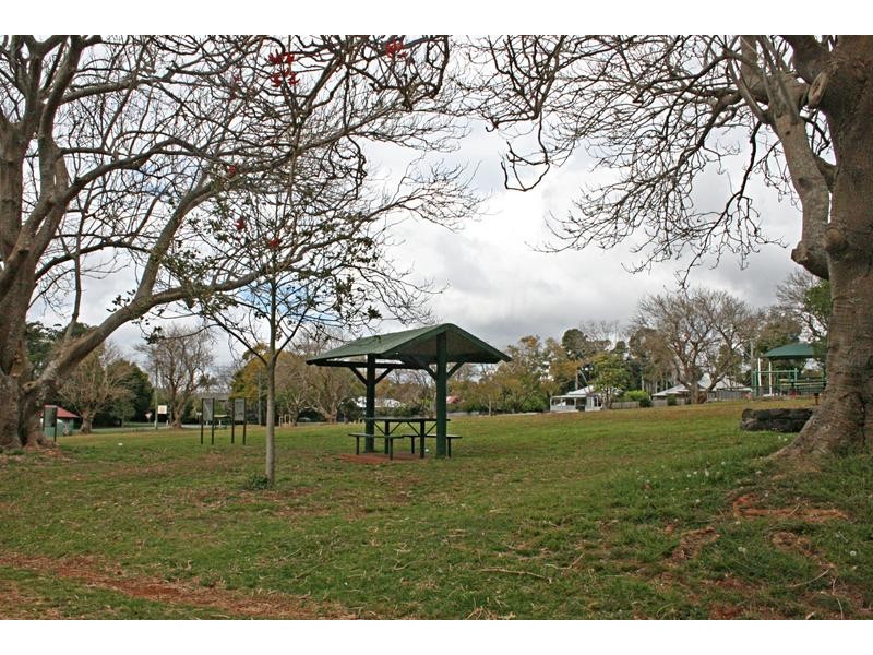 Eagle Heights QLD 4271