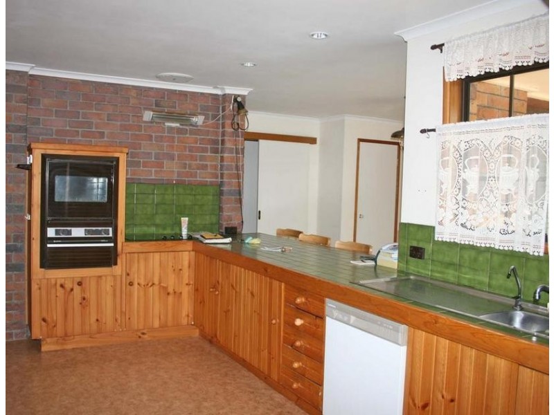 53 Paradise Drive, Eagle Heights QLD 4271