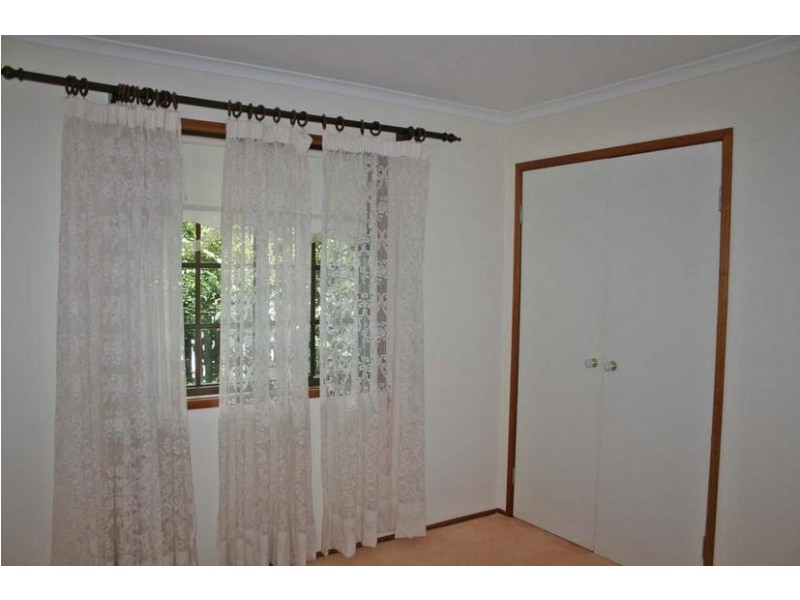 53 Paradise Drive, Eagle Heights QLD 4271